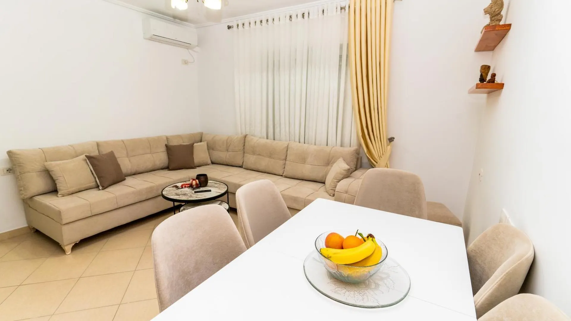 Enzo Apartment Sarande 0*,