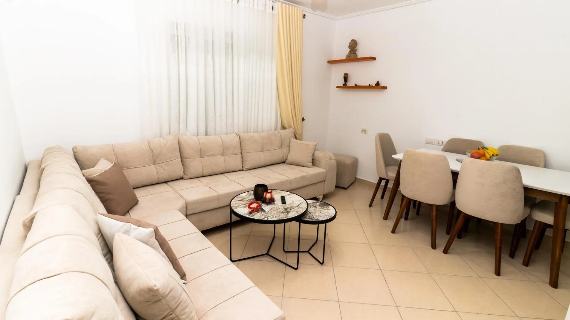 Enzo Apartment Sarande