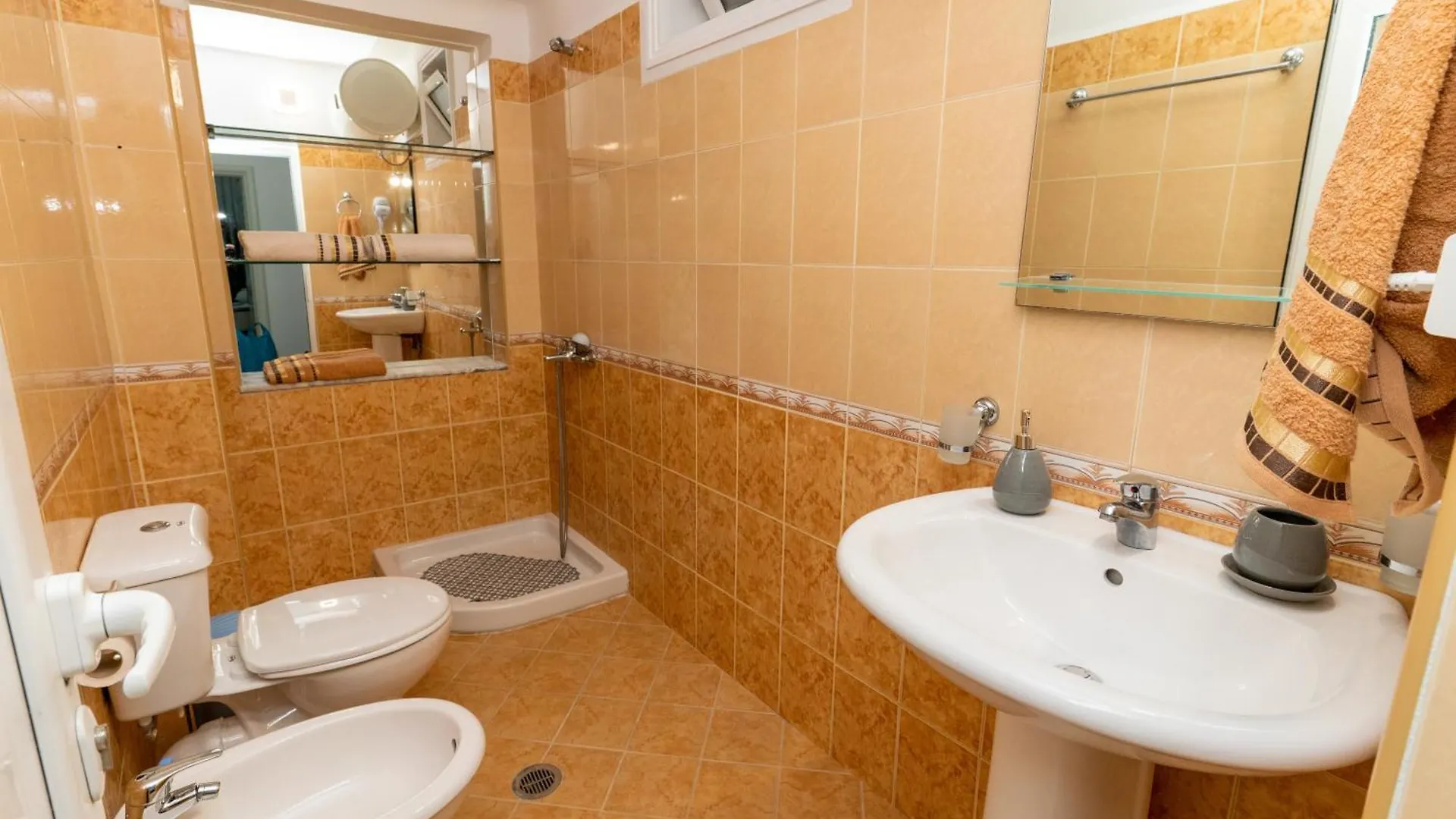 Enzo Apartment Sarande Albania
